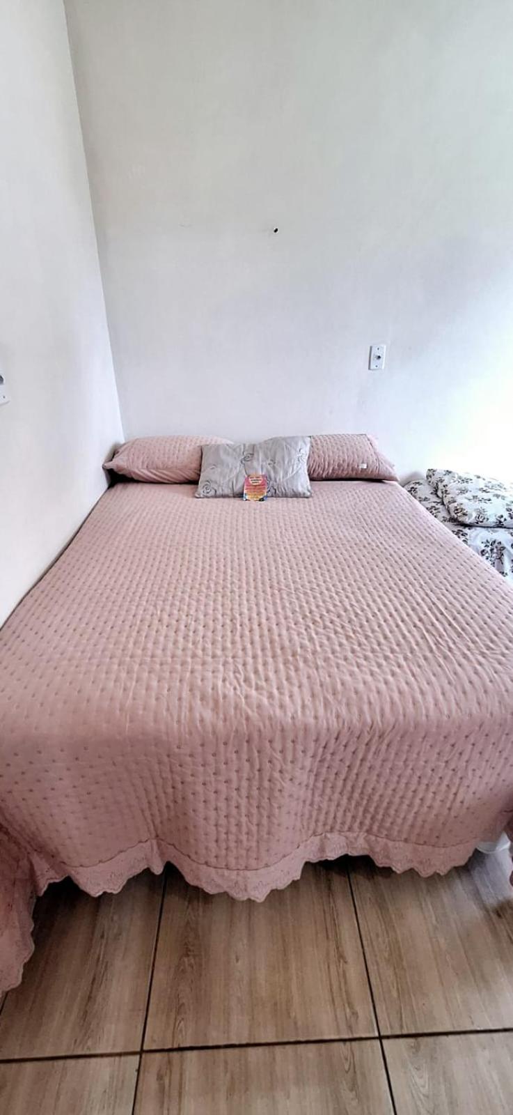 Kitnet S1 Em Torres-Rs - Na Mais Bela Praia Gaucha - Cozinha - Banheiro - Ar Condicionado - Tv E Wi-Fi - Estacionamento - Anfitria Superhost No Bnb ภายนอก รูปภาพ